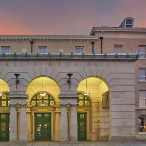 Hotel Arms, Autograph Collection ****